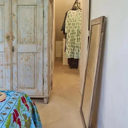 La Selvaggia - W Pool أوستوني